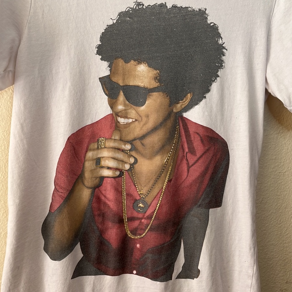 Bruno Mars 24k magic world tour concert T-shirt - Picture 2 of 6